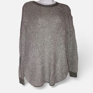 🩶Woman Size M Aeropostale Sweater🩶
